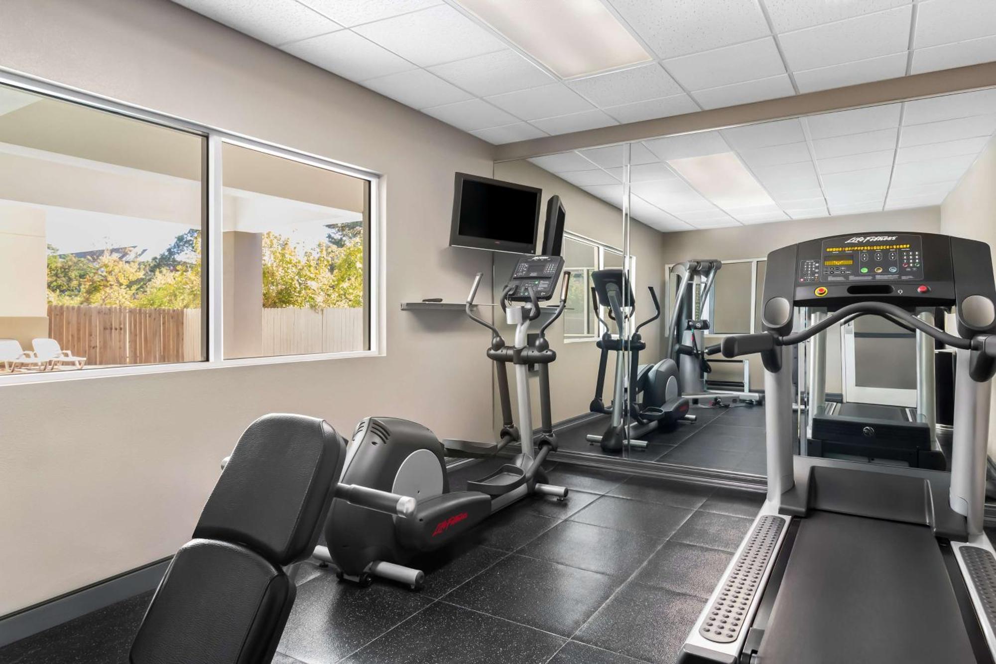 Sonesta Essential Iah Airport Jfk Boulevard - Newly Renovated Houston Luaran gambar